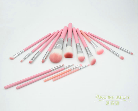 d2短视频app破解版能用美妆蛋清洗液洗吗？